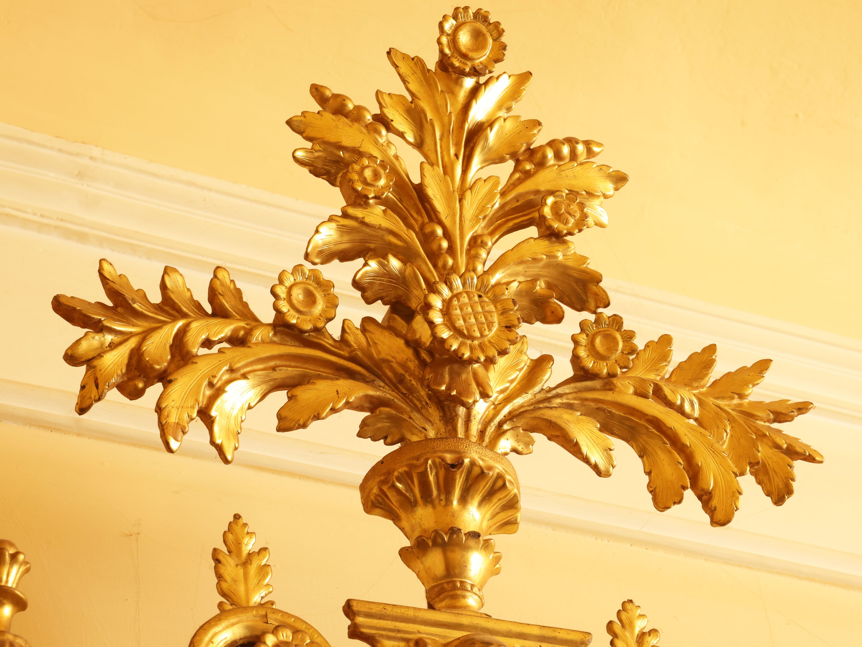 Specchiera, cornice in legno dorato, inizio XIX secolo