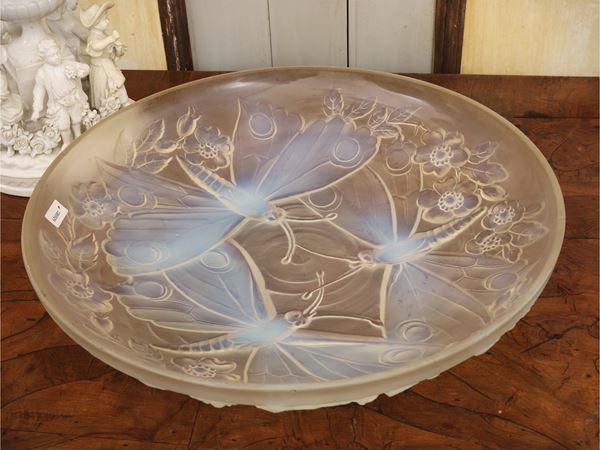 Piatto Art Dèco in vetro opalescente, Verlys