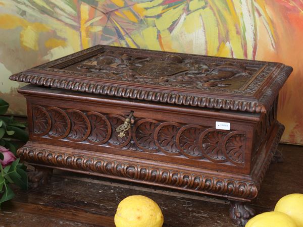 Bel cofanetto in noce