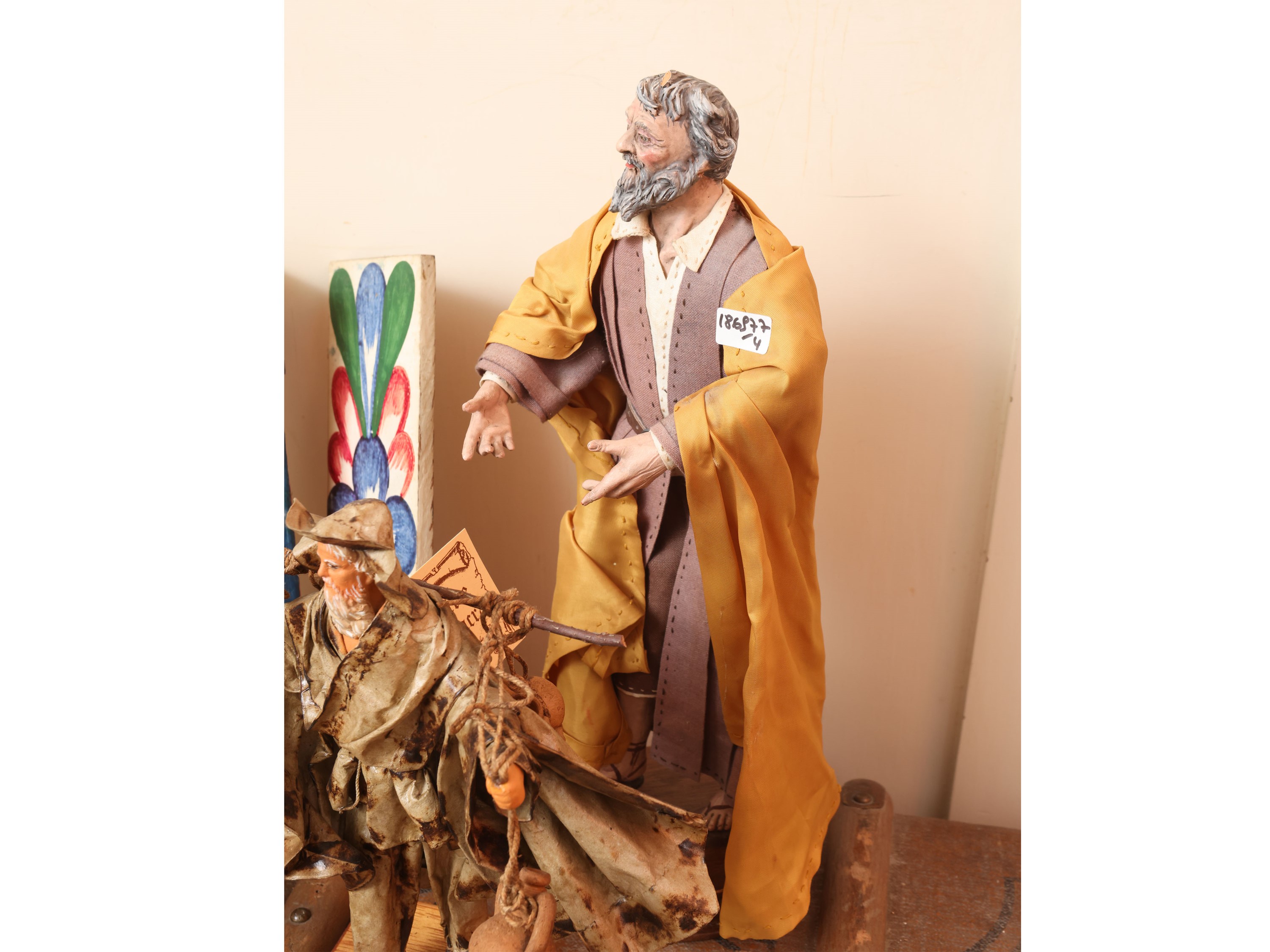 Sacra Famiglia, gruppo in terracotta e tessuti da presepe