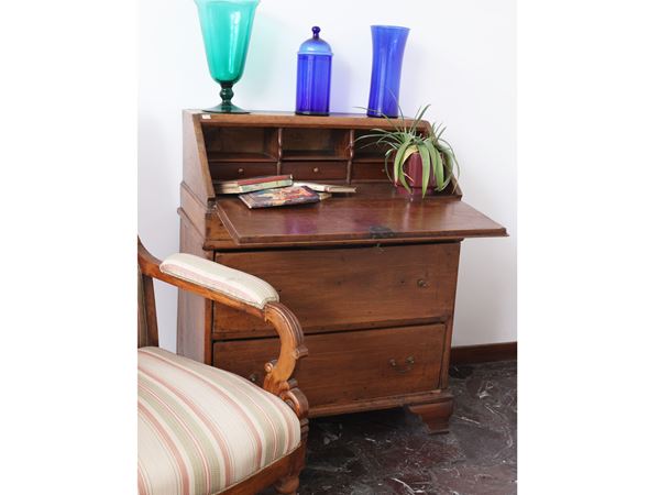 Cassettone scrivania rustico in noce