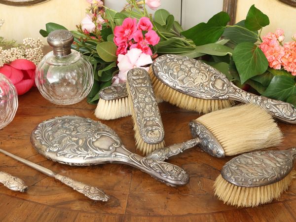 Silver toilet set