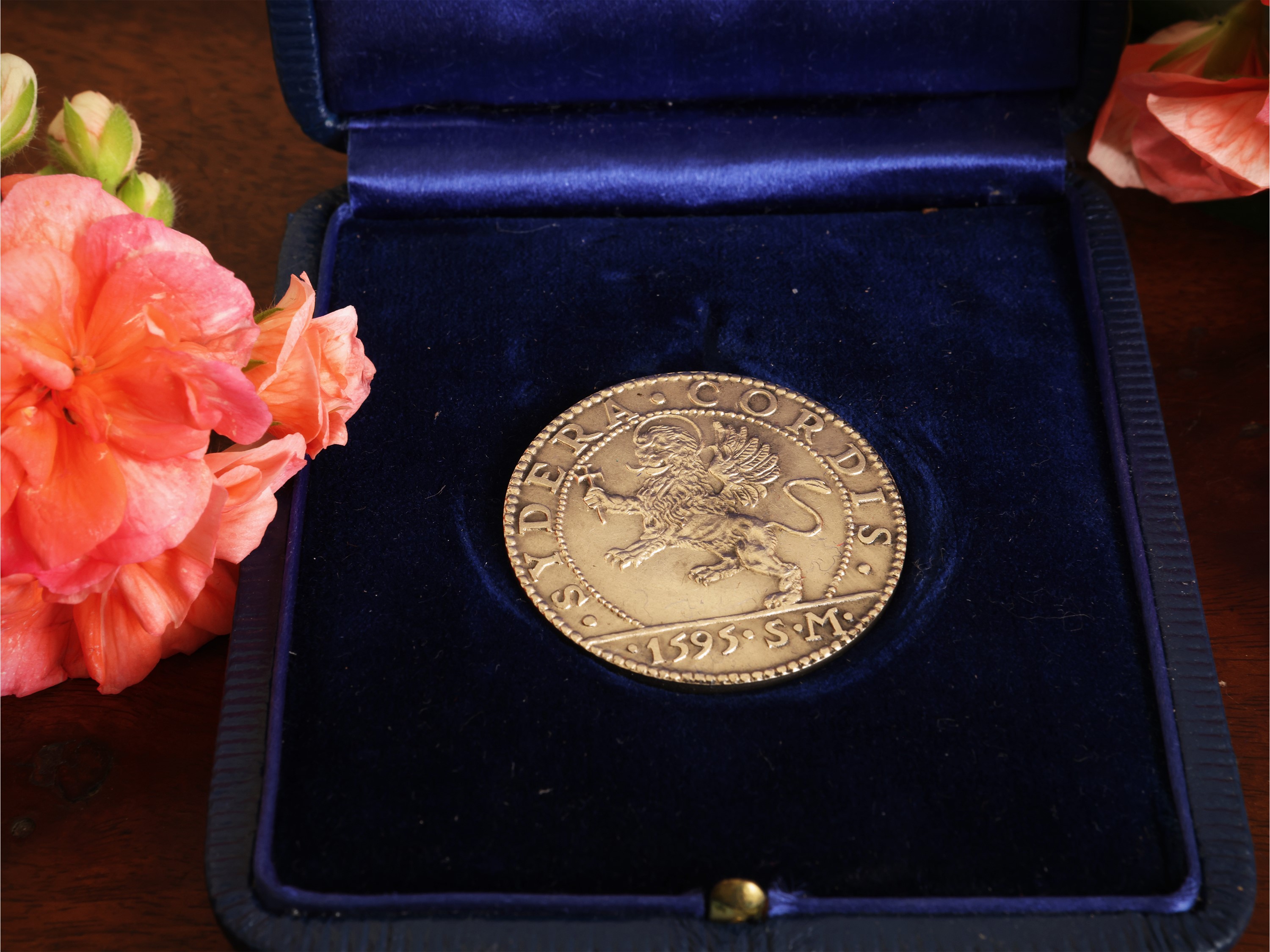 Set di sei medaglie in argento
