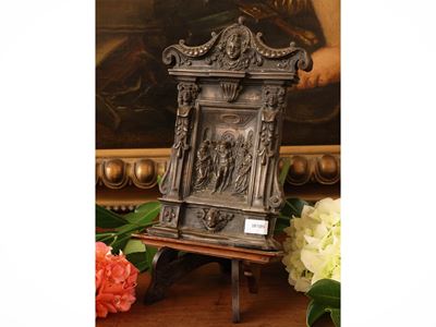 Antonio Gentili da Faenza, Cristo risorto che appare agli Apostoli, bronzo patinato a bassoriliev...