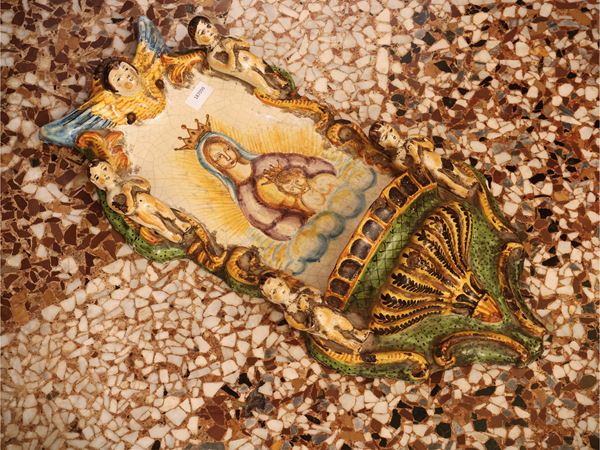 Acquasantiera pensile in maiolica