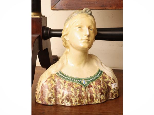 Mezzobusto muliebre in maiolica, Manifattura Minghetti