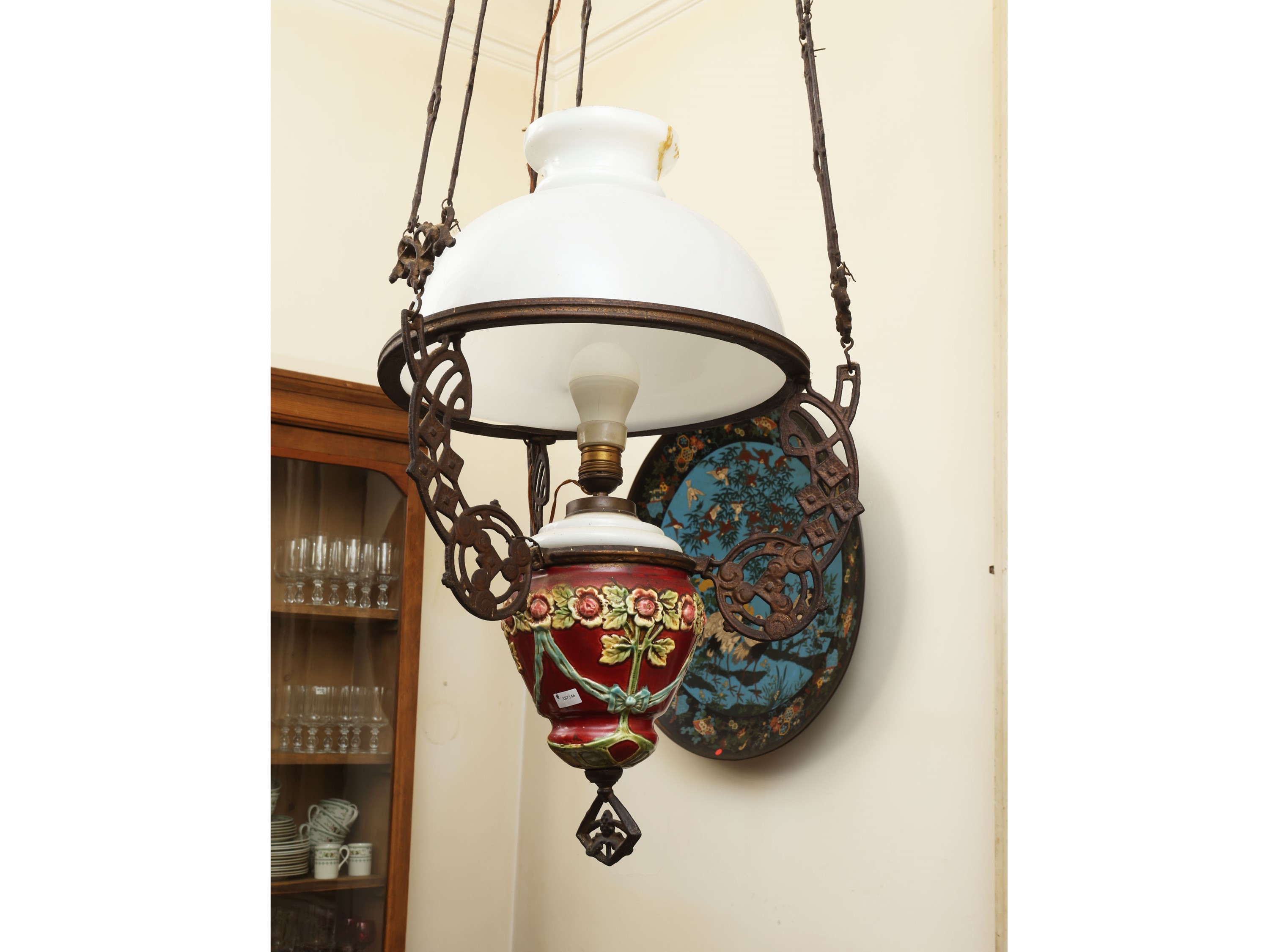 Lampadario in metallo e ceramica, fine XIX secolo