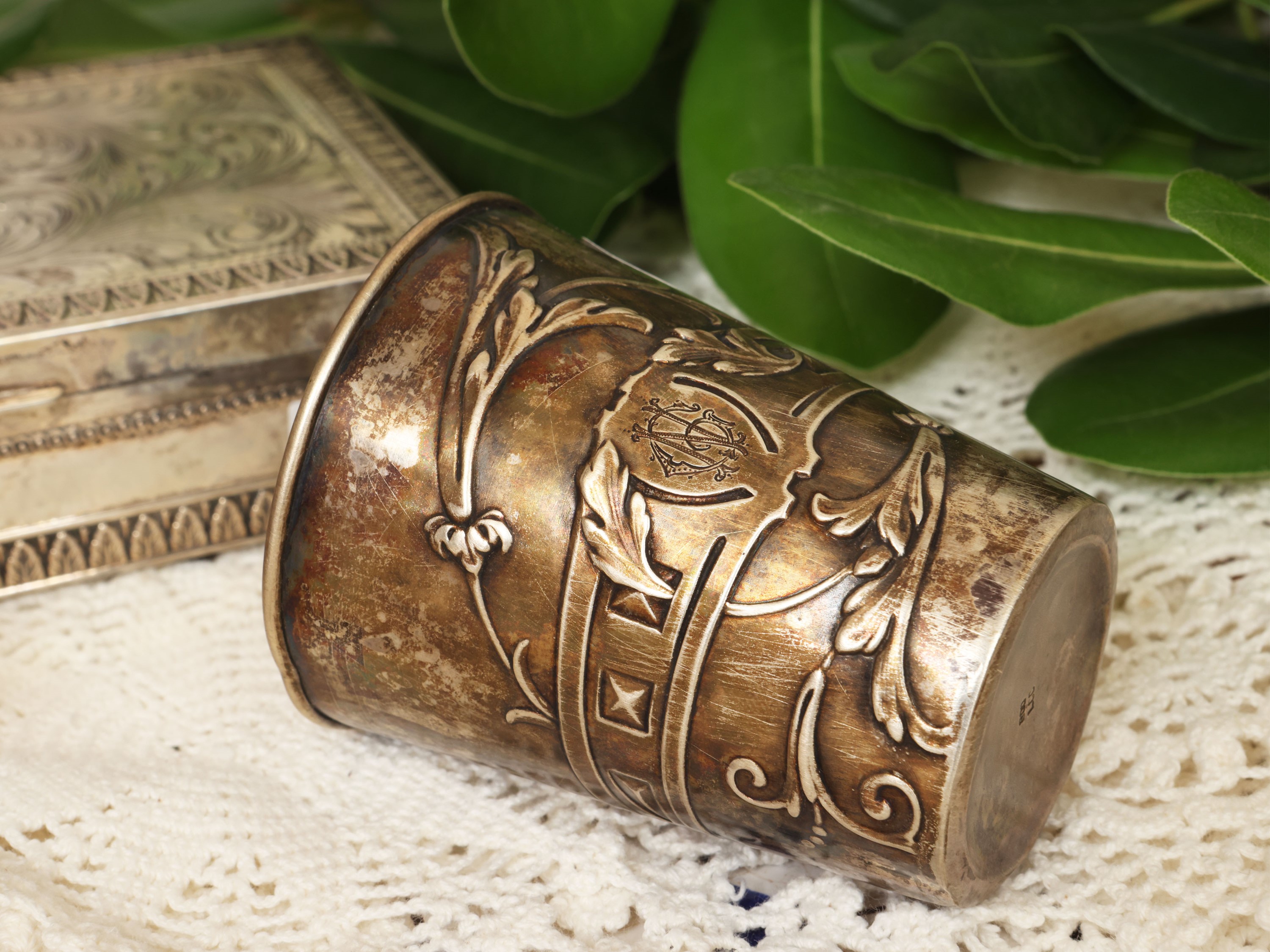 Curiosità d’epoca in argento, porcellino e articoli Art Nouveau (Inghilterra), XX secolo