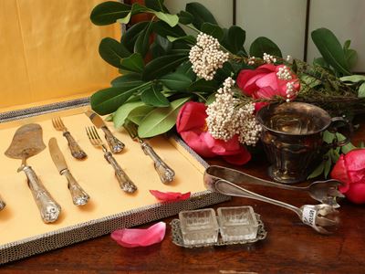 Set da tavola in argento, gr netti 230