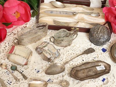 Miscellanea di argenteria, oggetti decorativi