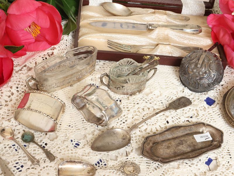 Miscellanea di argenteria, oggetti decorativi