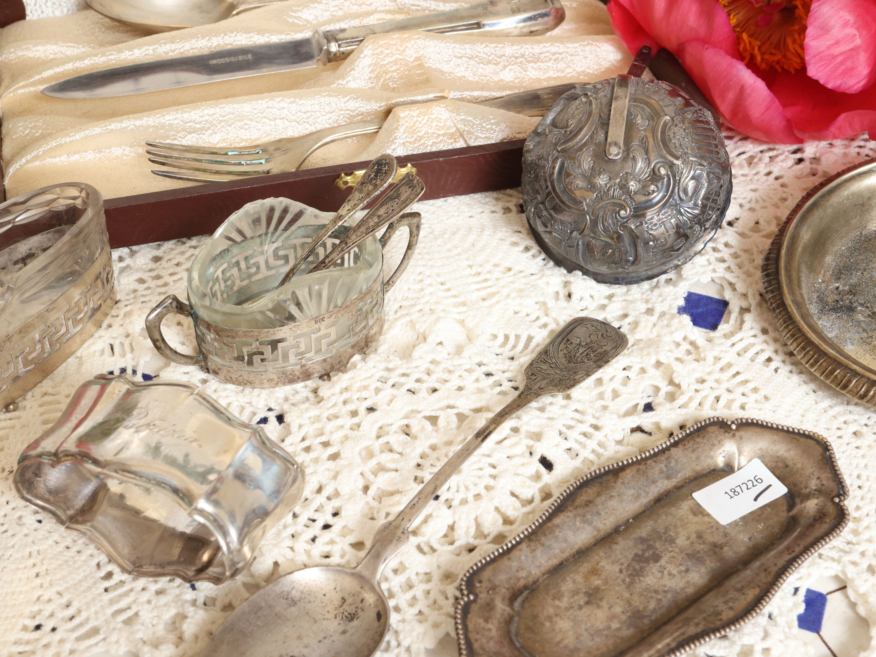 Miscellanea di argenteria, oggetti decorativi