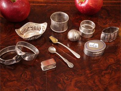Ninnoli, oggetti in argento (vaschetta a navicella in argento sterling)