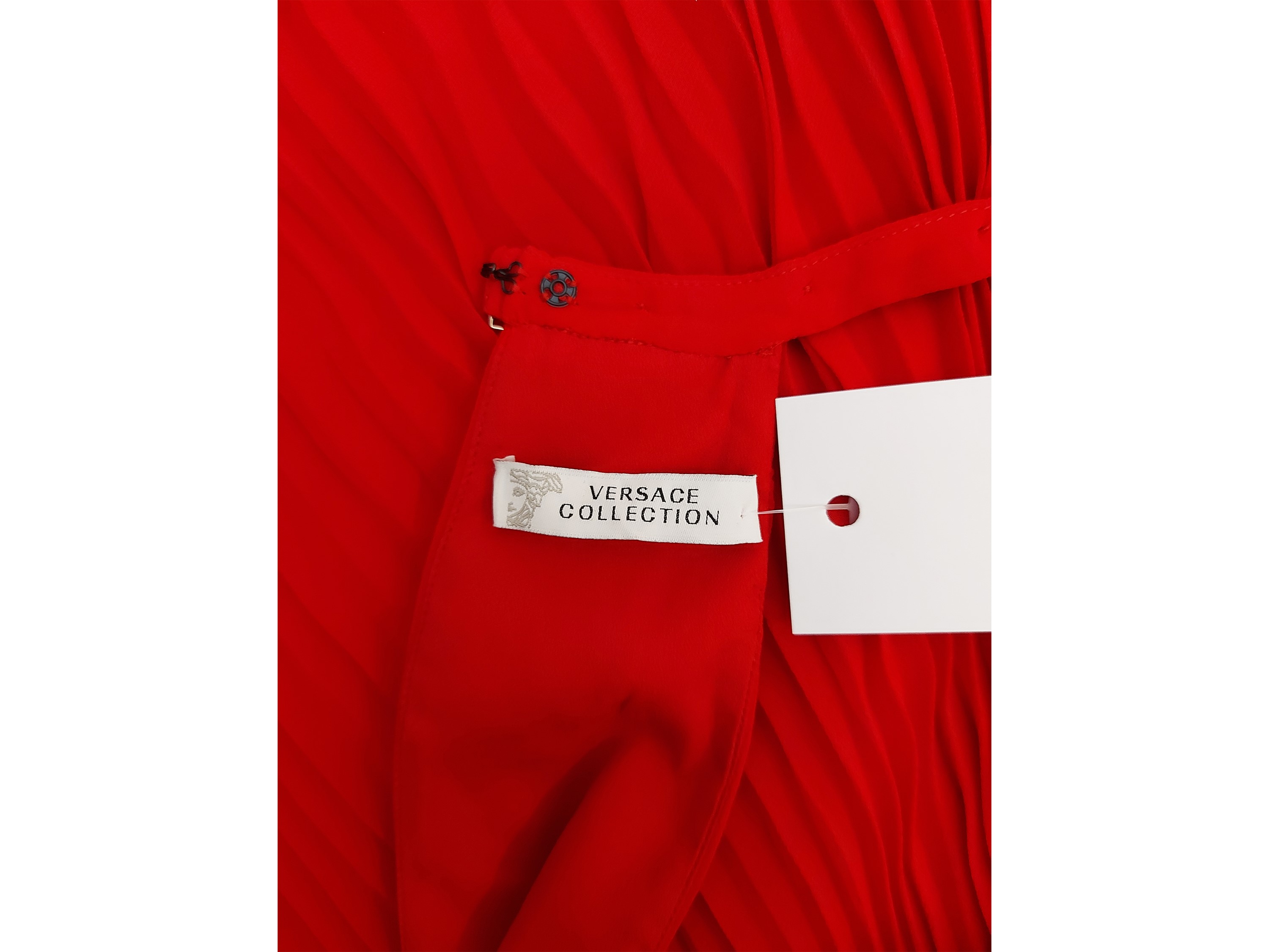Versace Collection, Abito da sera rosso plissettato