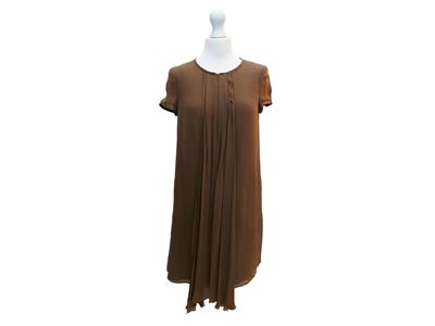 Giorgio Armani, Abito corto in seta marron glacé (taglia 42)