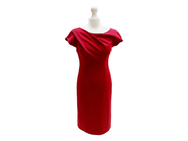 Moschino, Tubino in crepe color lampone
