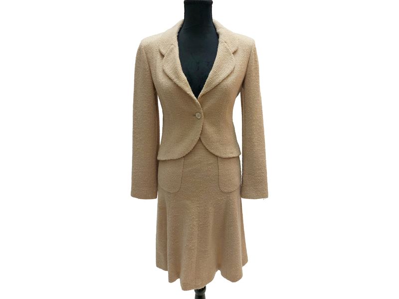 Chanel, Tailleur in lana bouclé beige (Collezione Primavera 1998), taglia 36