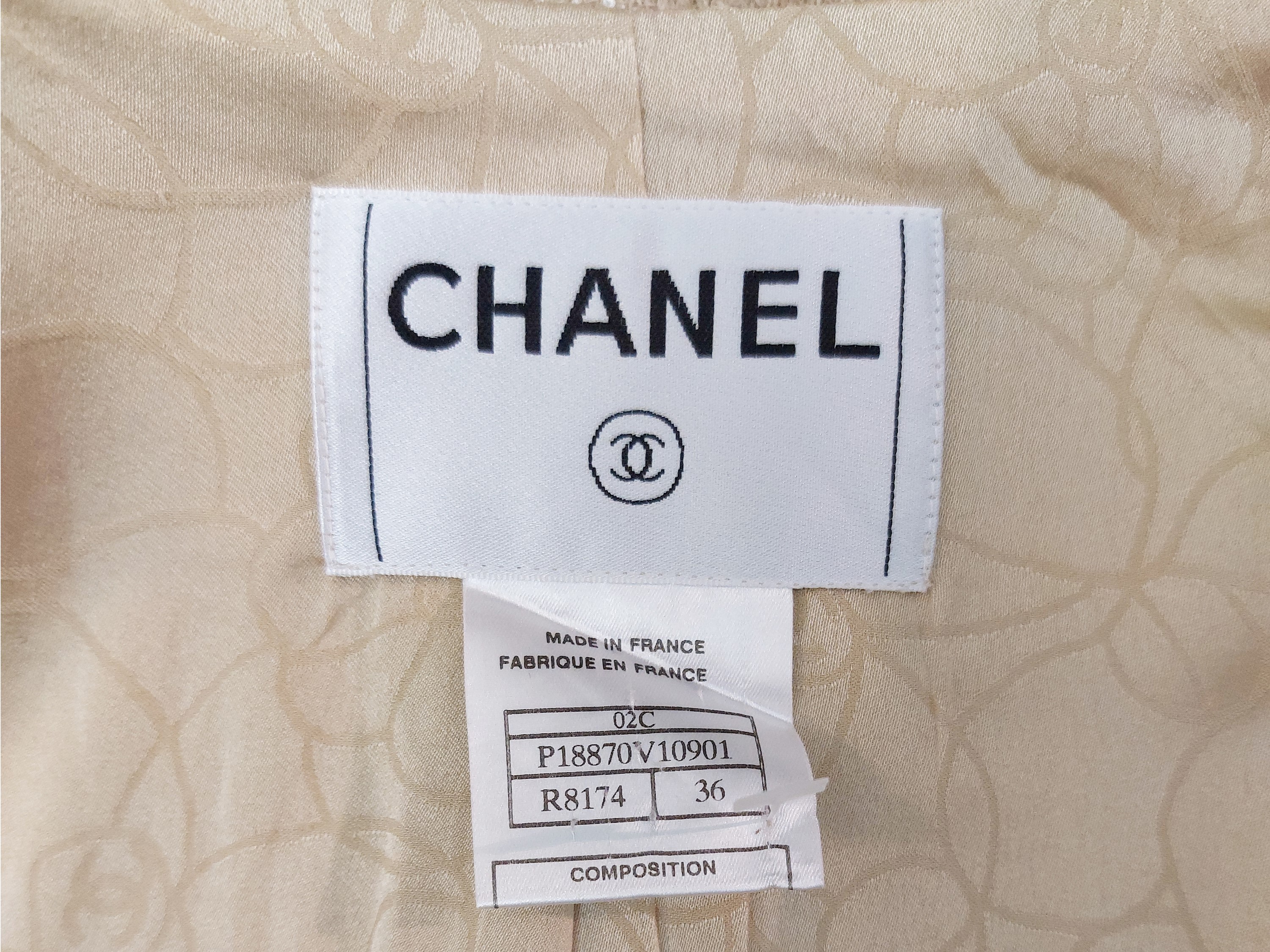 Chanel, Tailleur in lana bouclé beige (Collezione Primavera 1998), taglia 36