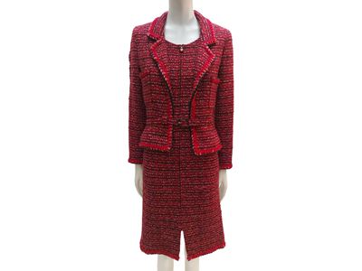 Chanel - Completo Abito e Giacca in Lana Bouclé Bordeaux