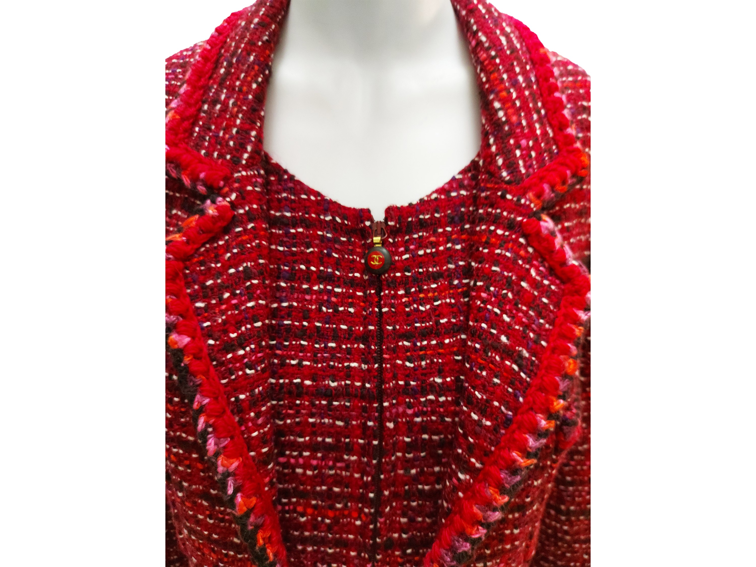Chanel - Completo Abito e Giacca in Lana Bouclé Bordeaux