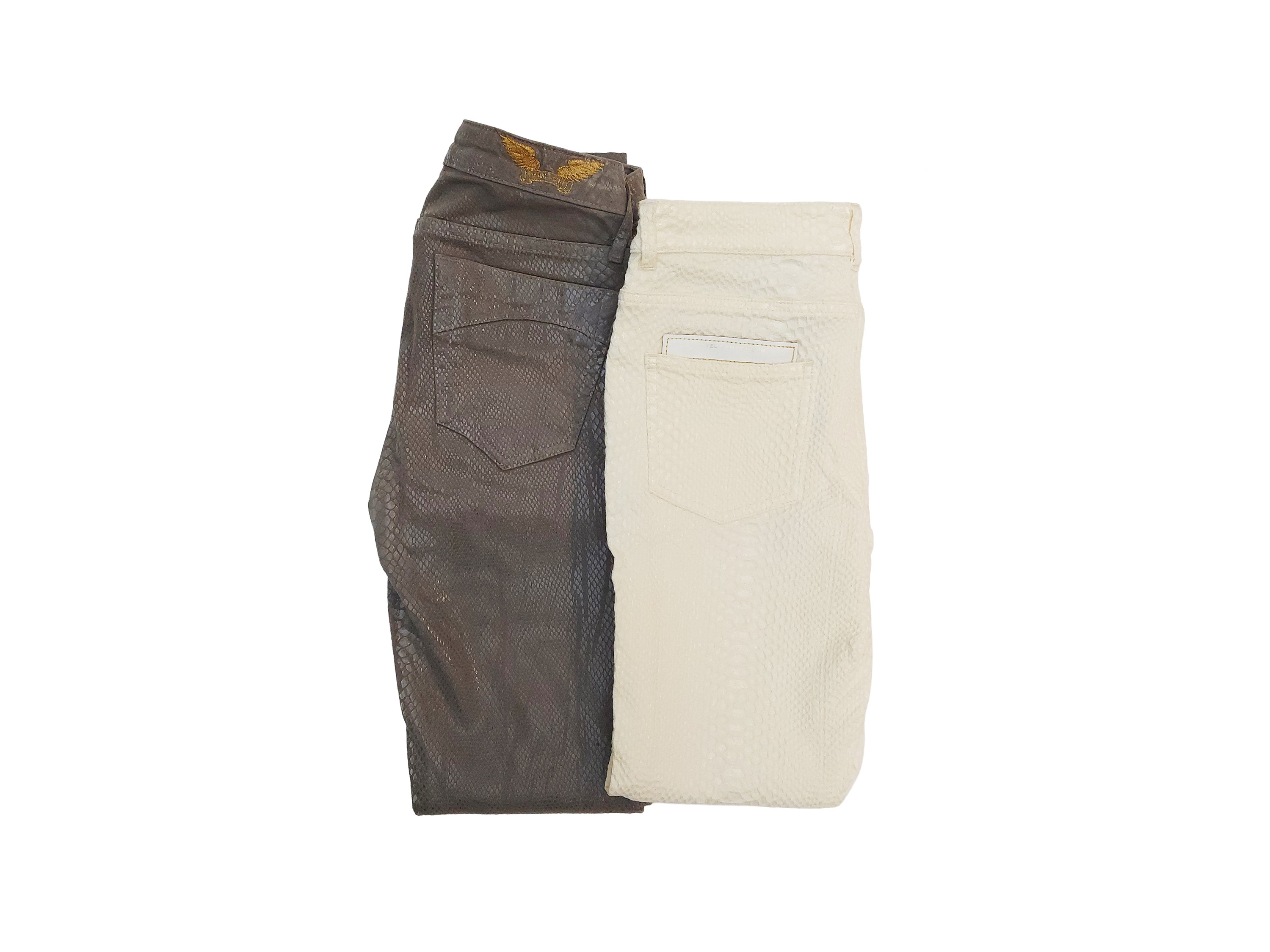 Due paia di pantaloni skinny pitonati, panna e grigio (taglie 25–26)