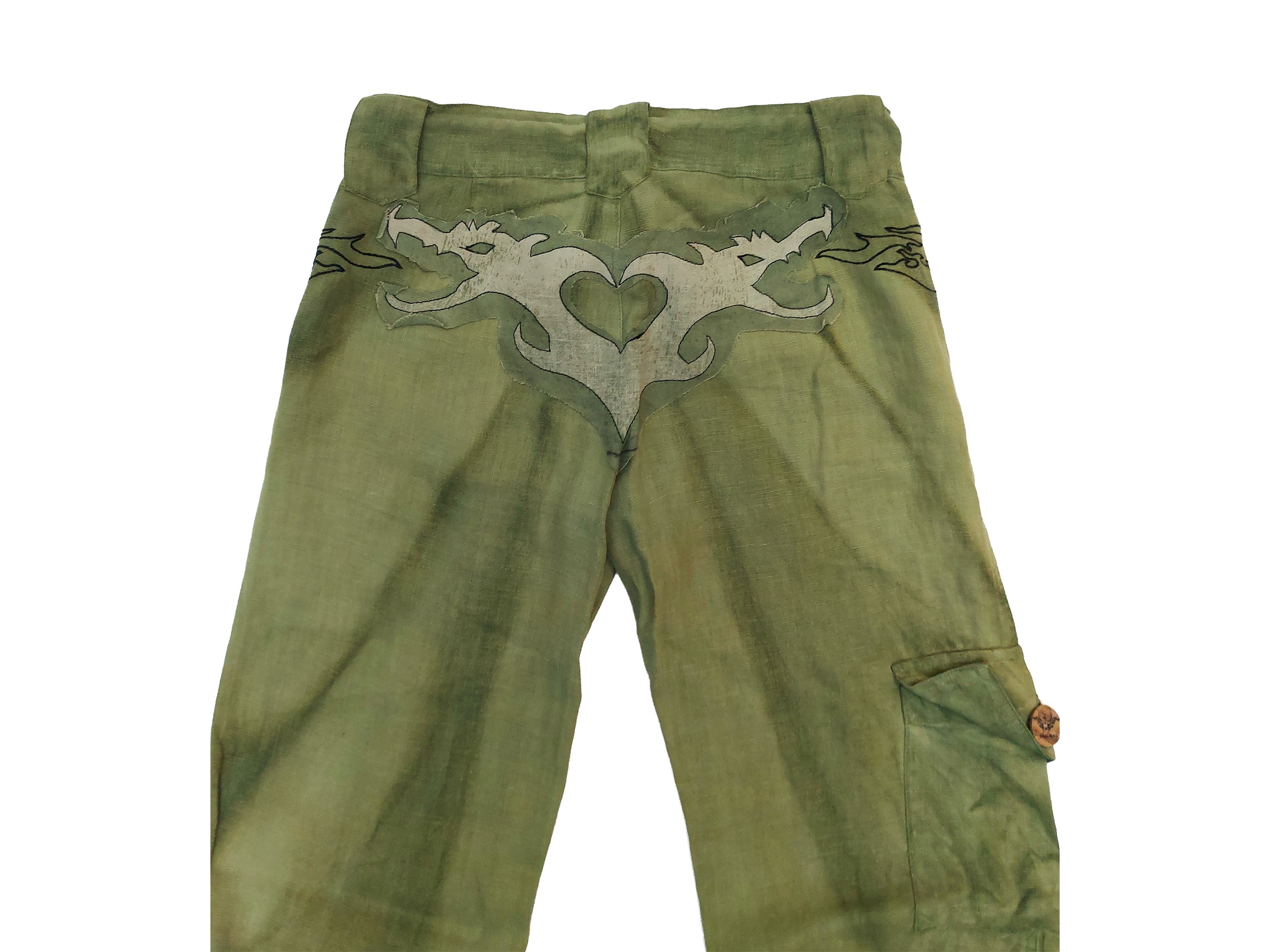 Completo casual in lino verde oliva, giacchina monopetto e pantaloni svasati