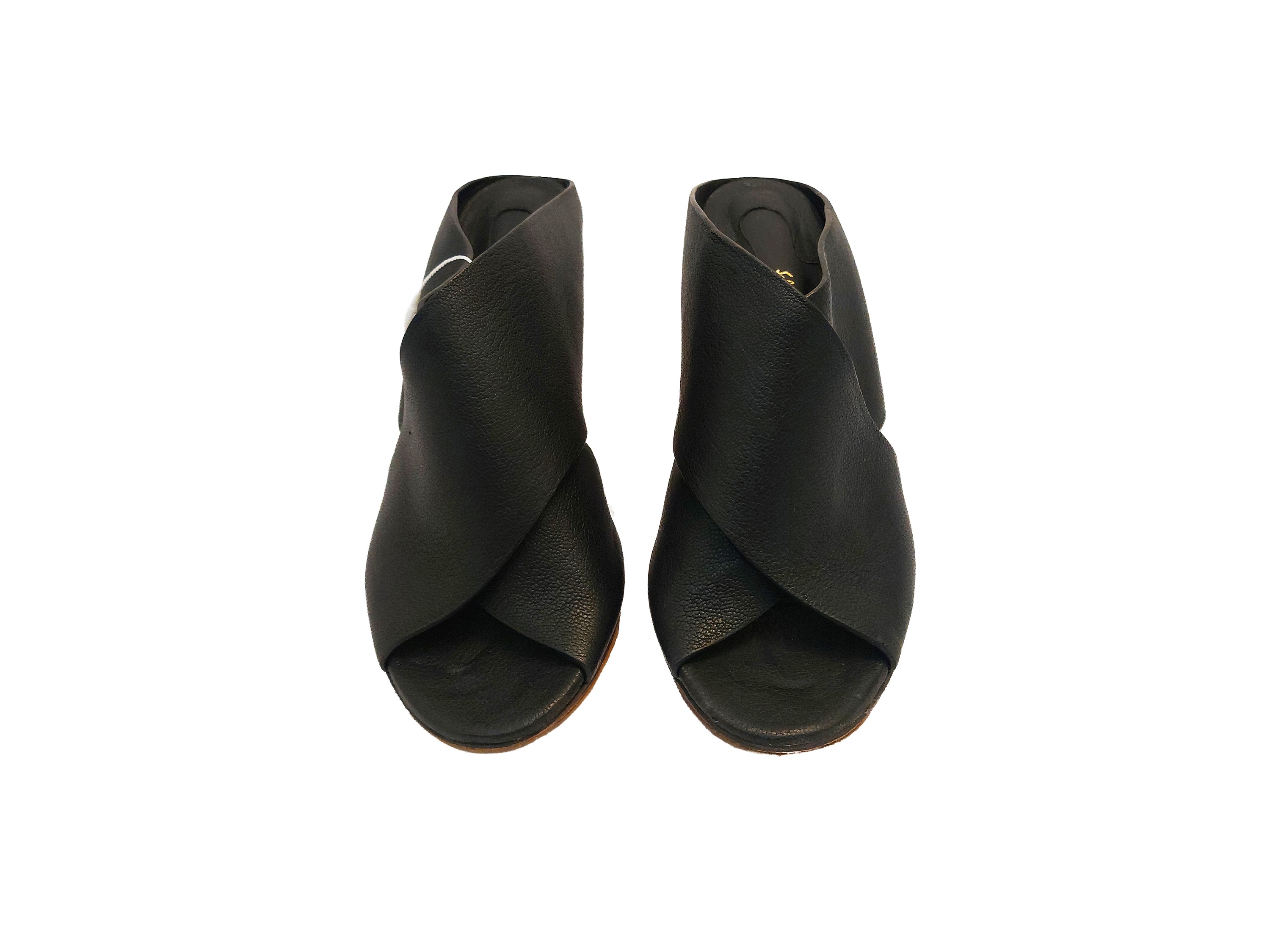 Salvatore Ferragamo, Mules "Lasa 70" in pelle nera