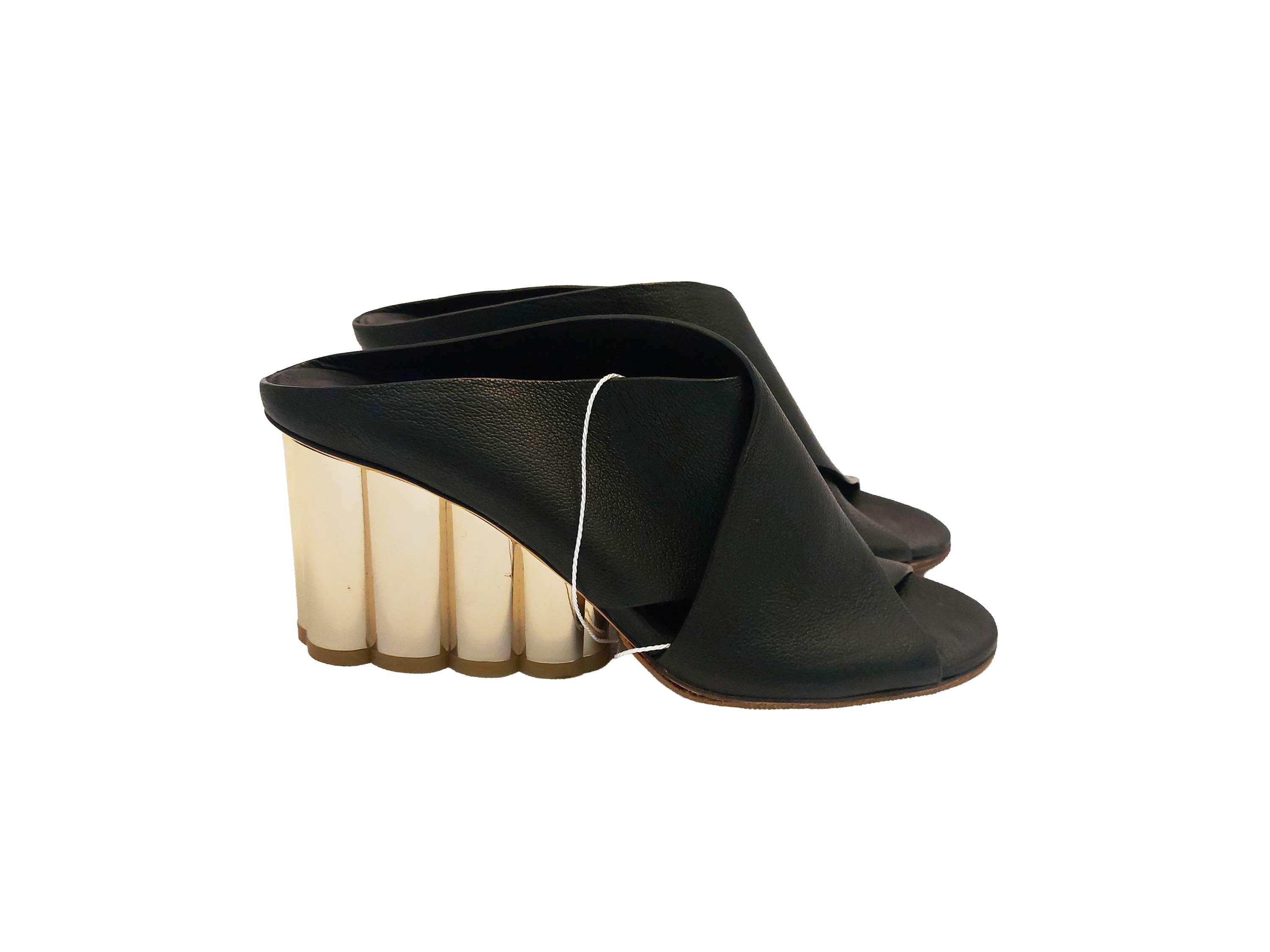 Salvatore Ferragamo, Mules "Lasa 70" in pelle nera