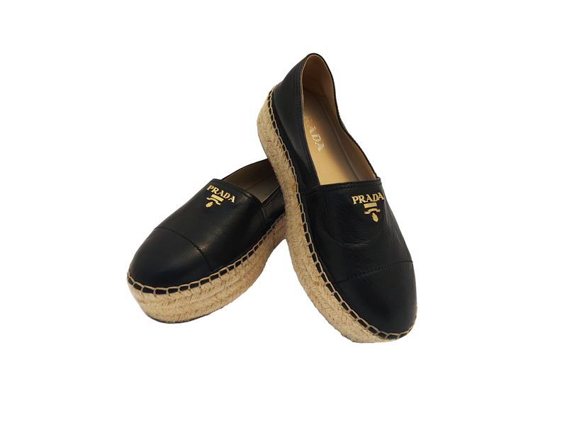 Prada, Espadrillas in pelle nera con zeppa piatta e platform in corda