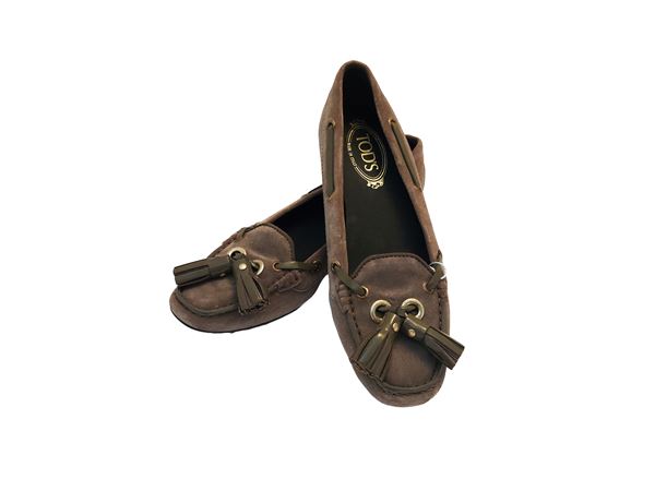 Tod's - Dove gray suede loafers