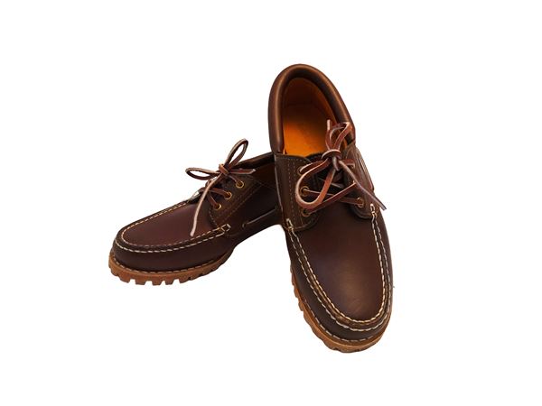 Timberland - 3 Eye boat shoes in brown leather