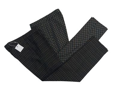 Due paia di pantaloni damascati, modello diritto (tg 38 e tg 40)
