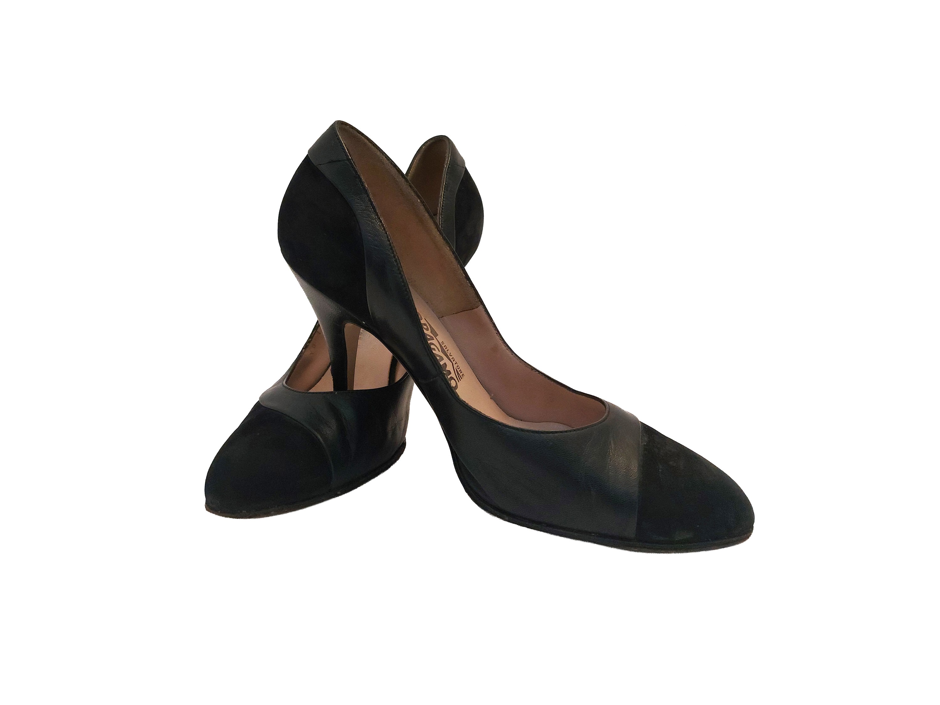 Ferragamo, Décolleté nere in pelle e suede con tacco 8 (n. 39)
