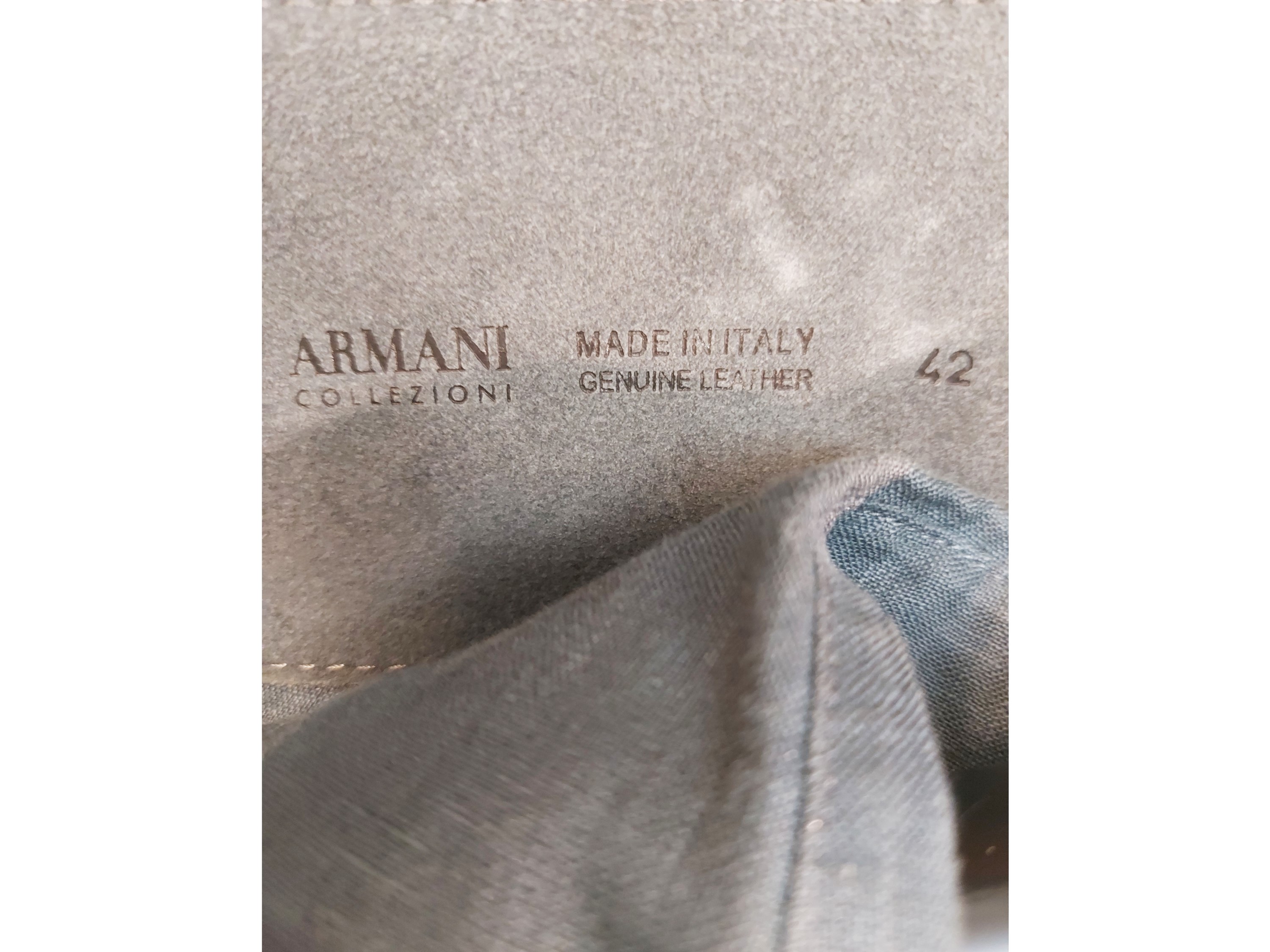 Armani, Chemisier in lino color carta da zucchero con smanicato e cintura in suede