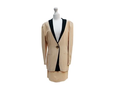 Gai Mattiolo, Tailleur in viscosa beige