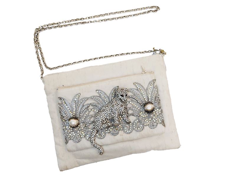 Roberta Balsamo, Pochette gioiello in shantung bianco