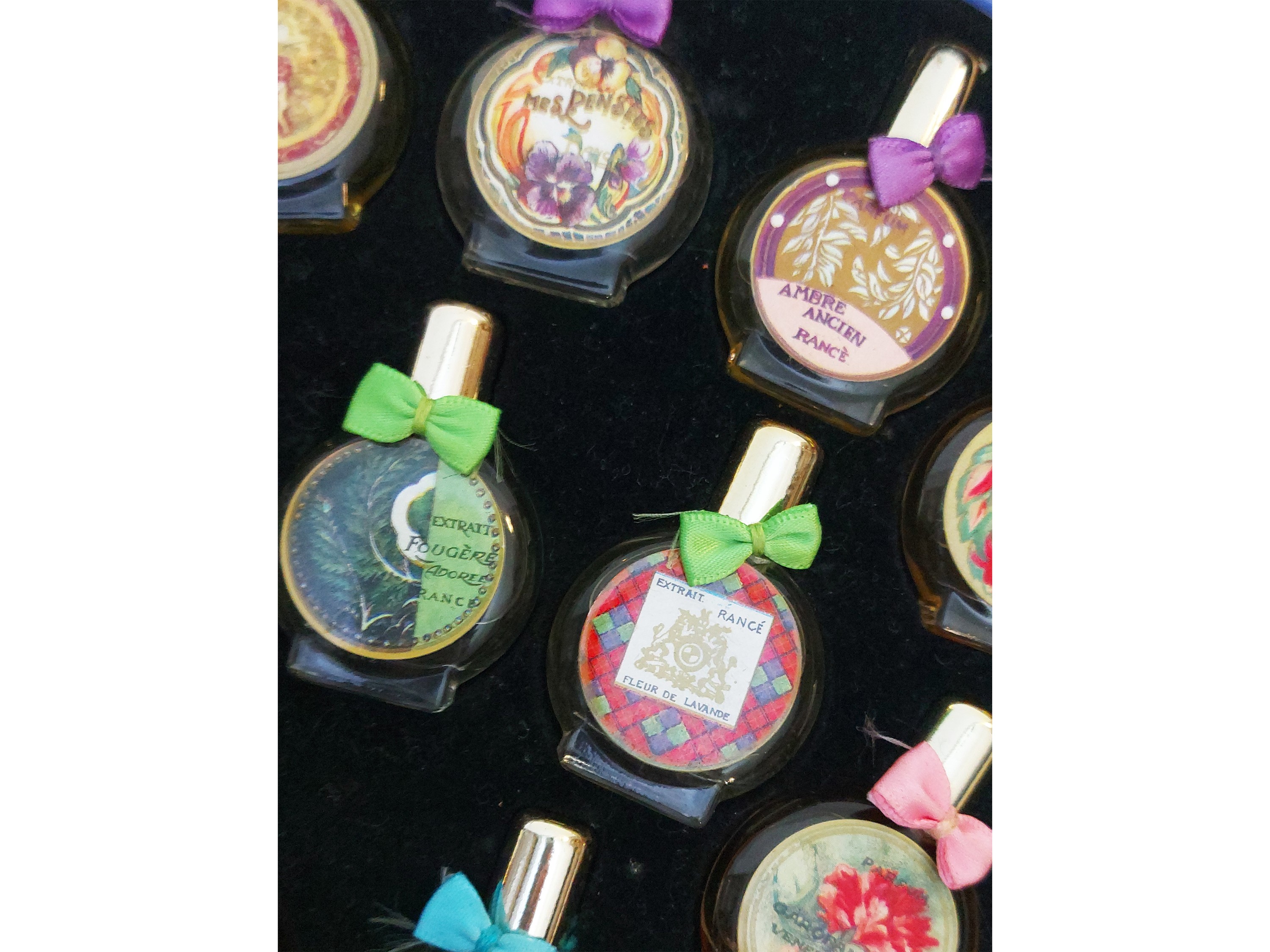Rancé, Collection privée Ramses – set di 18 miniature profumi e estratti in cofanetto in latta de...