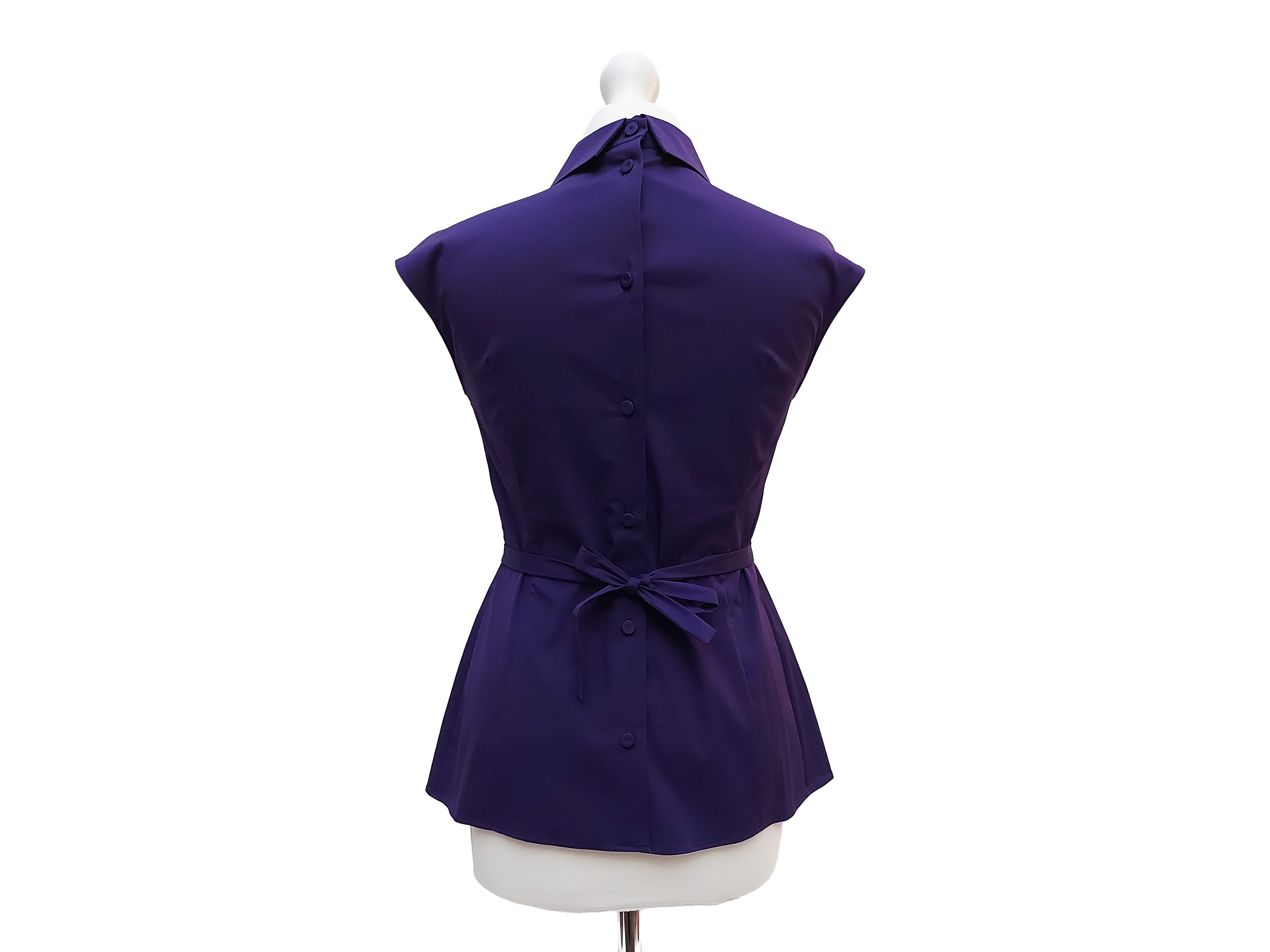 Prada, Blusa in cotone viola con modello avvitato e cinturino annodabile sul retro