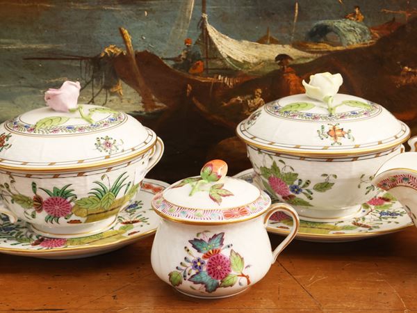 Pair of porcelain creamers, Herend