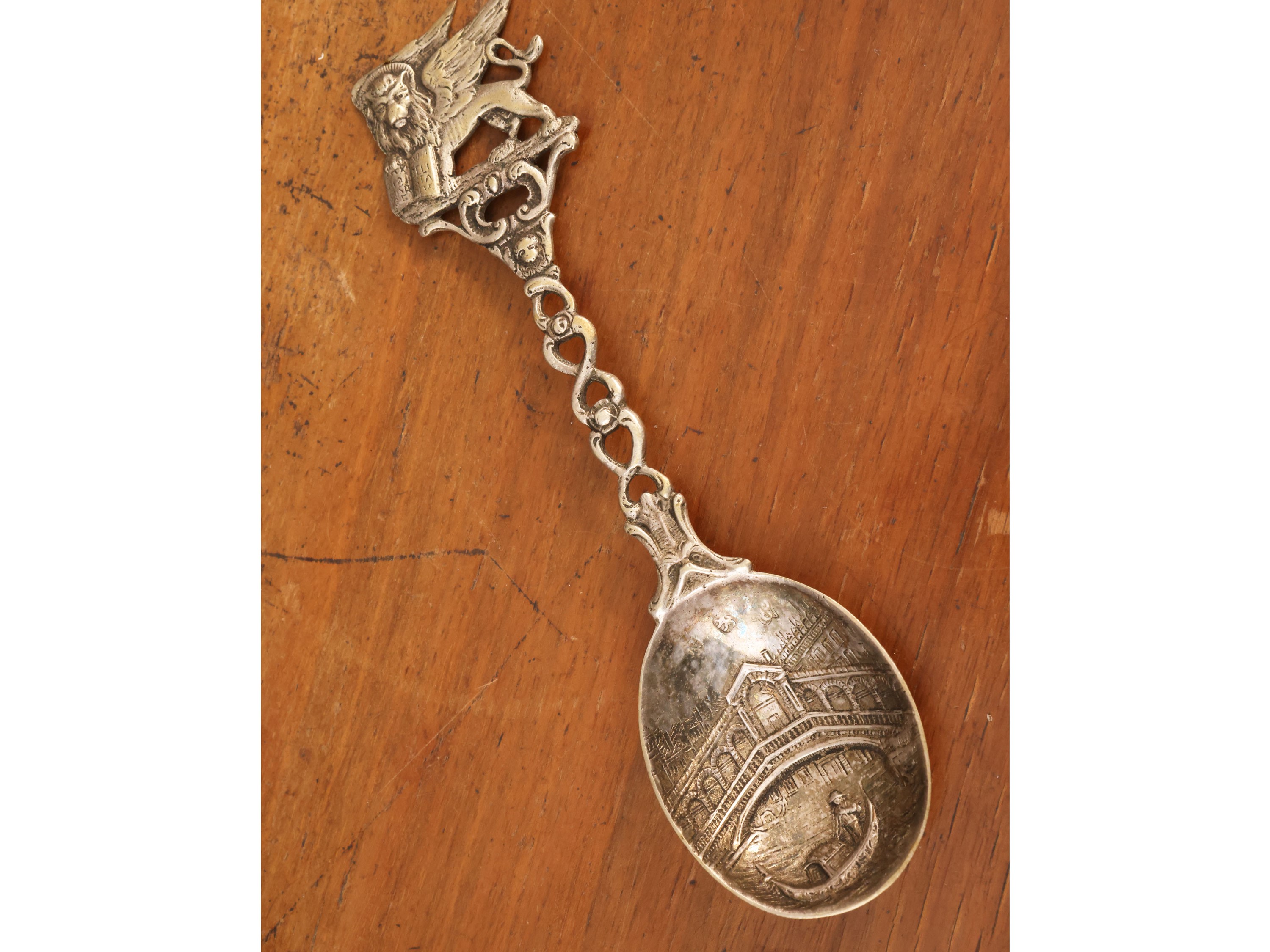 Germania e Venezia, curiosità d’epoca in argento e oggetti da collezione (inizio XX secolo)