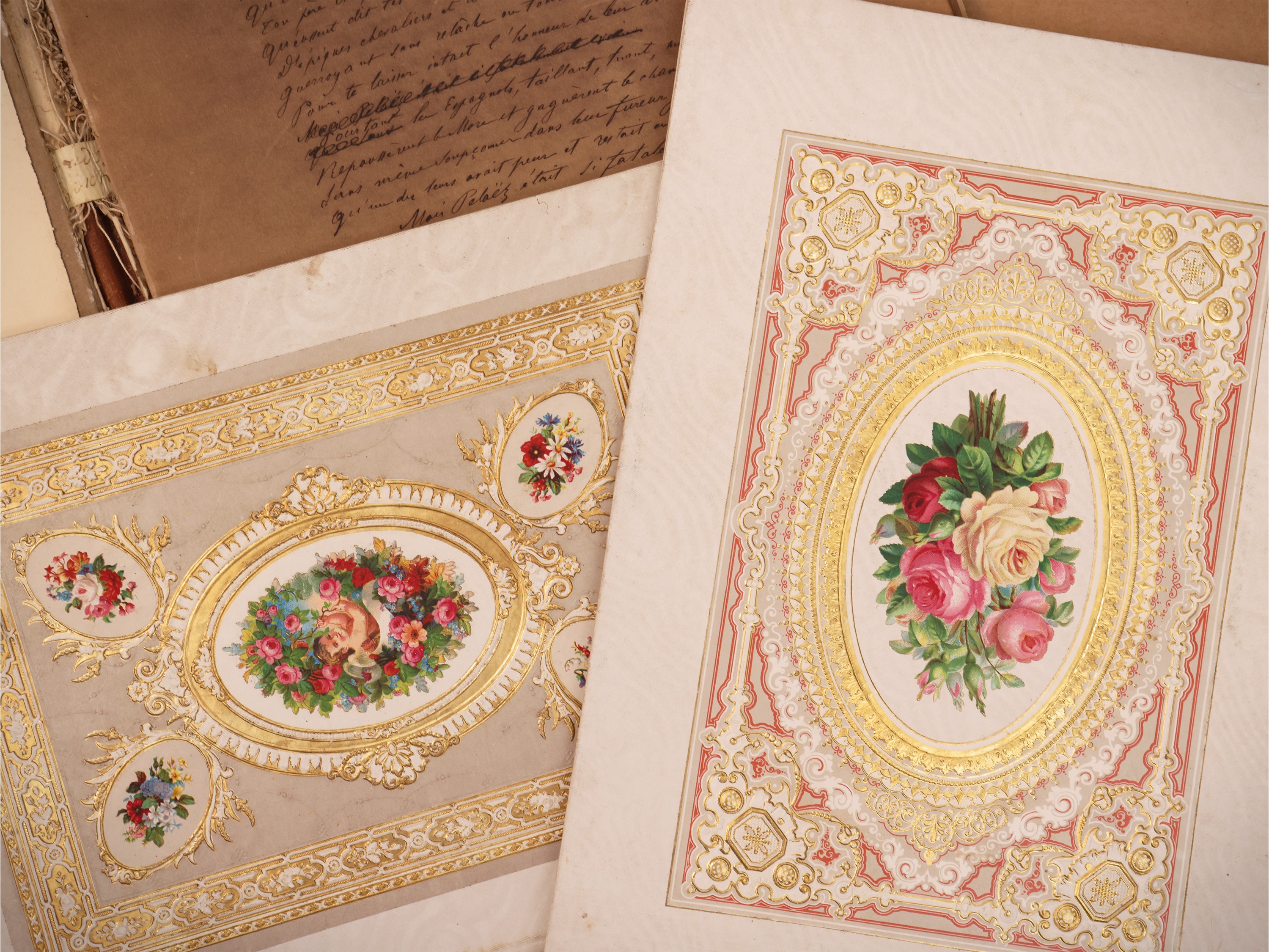 Album ottocentesco in piena pelle, legatura con decori impressi e borchie, pagine con manoscritti...