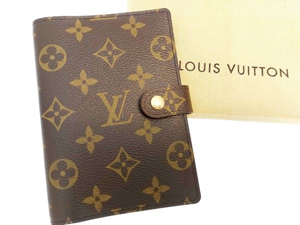 Louis Vuitton - PM monogram canvas agenda holder