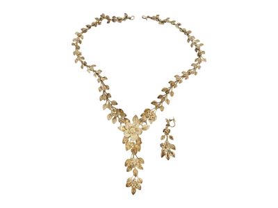 Collana in filigrana d’argento 800 con motivo a piccoli fiori e foglie e pendente centrale