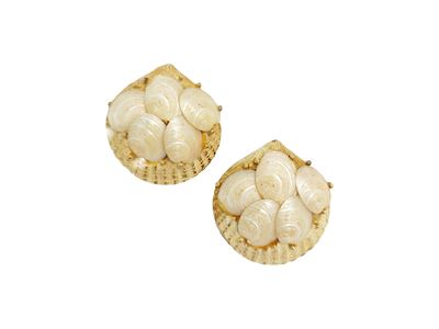 Orecchini a clip in metallo dorato a forma di conchiglia, marchio Capri