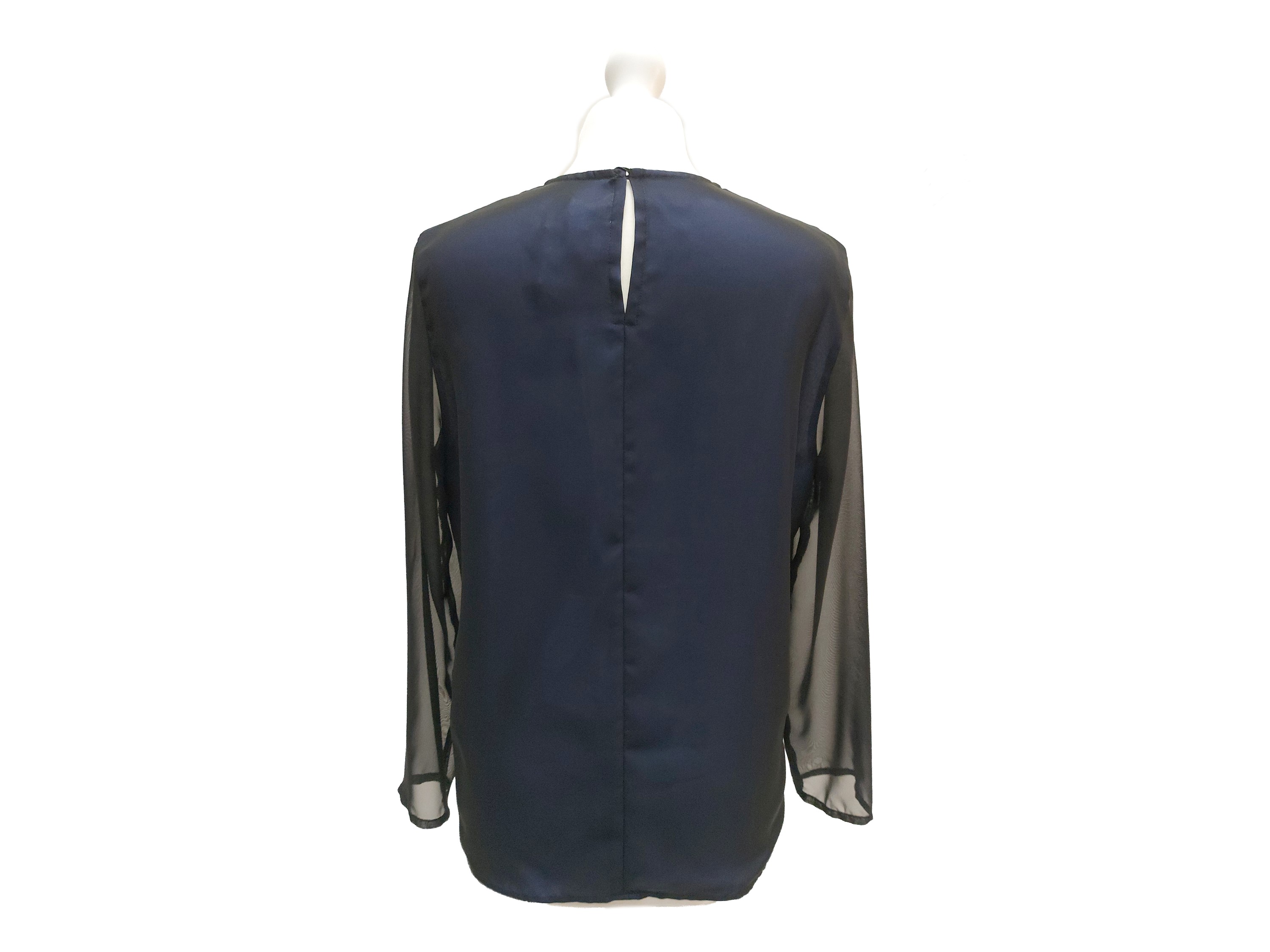 Givenchy, Blusa in chiffon di seta nera con fodera in seta viola