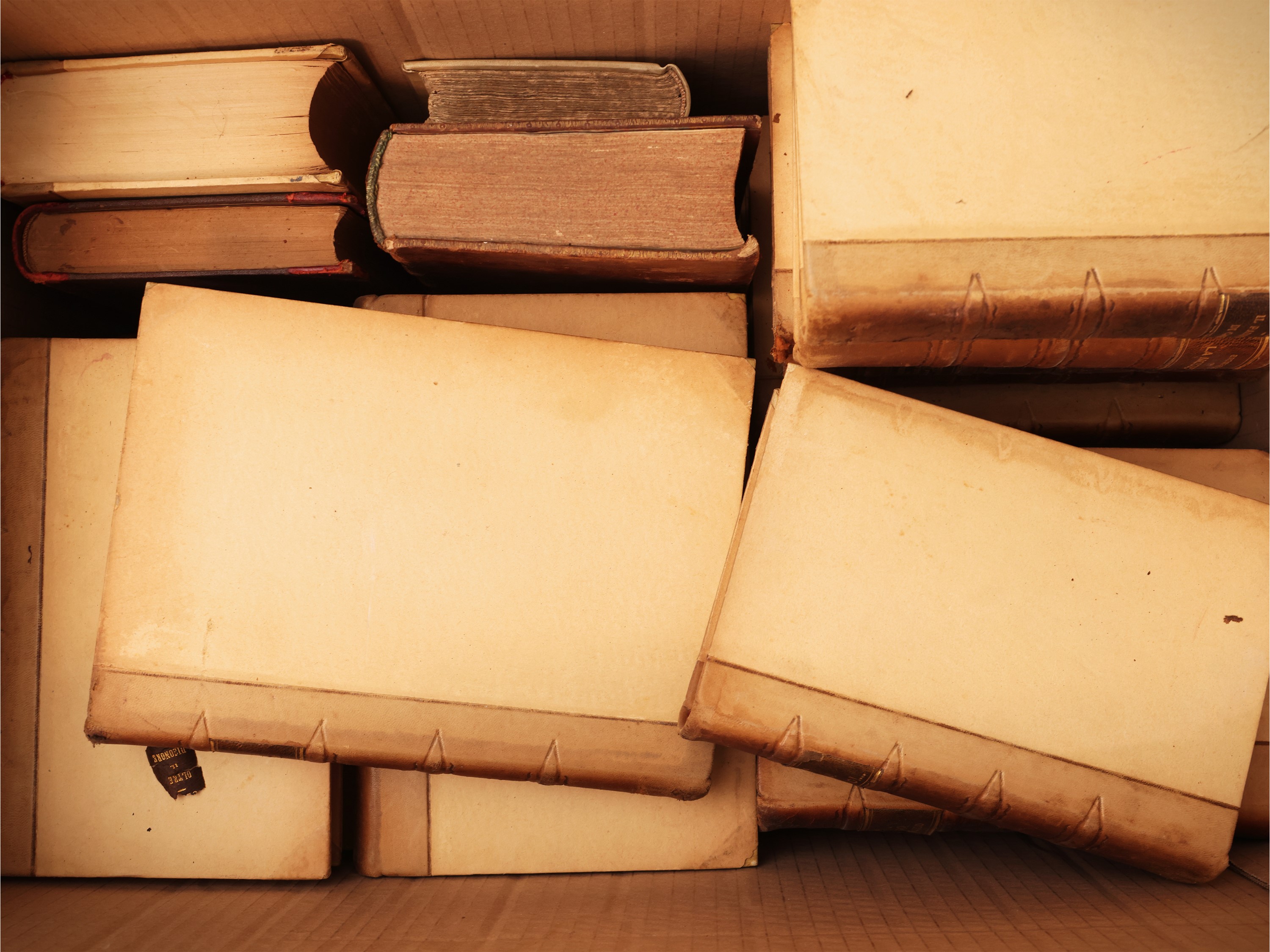 Grande miscellanea di libri d’epoca, per lo più di narrativa straniera (XIX/XX secolo)