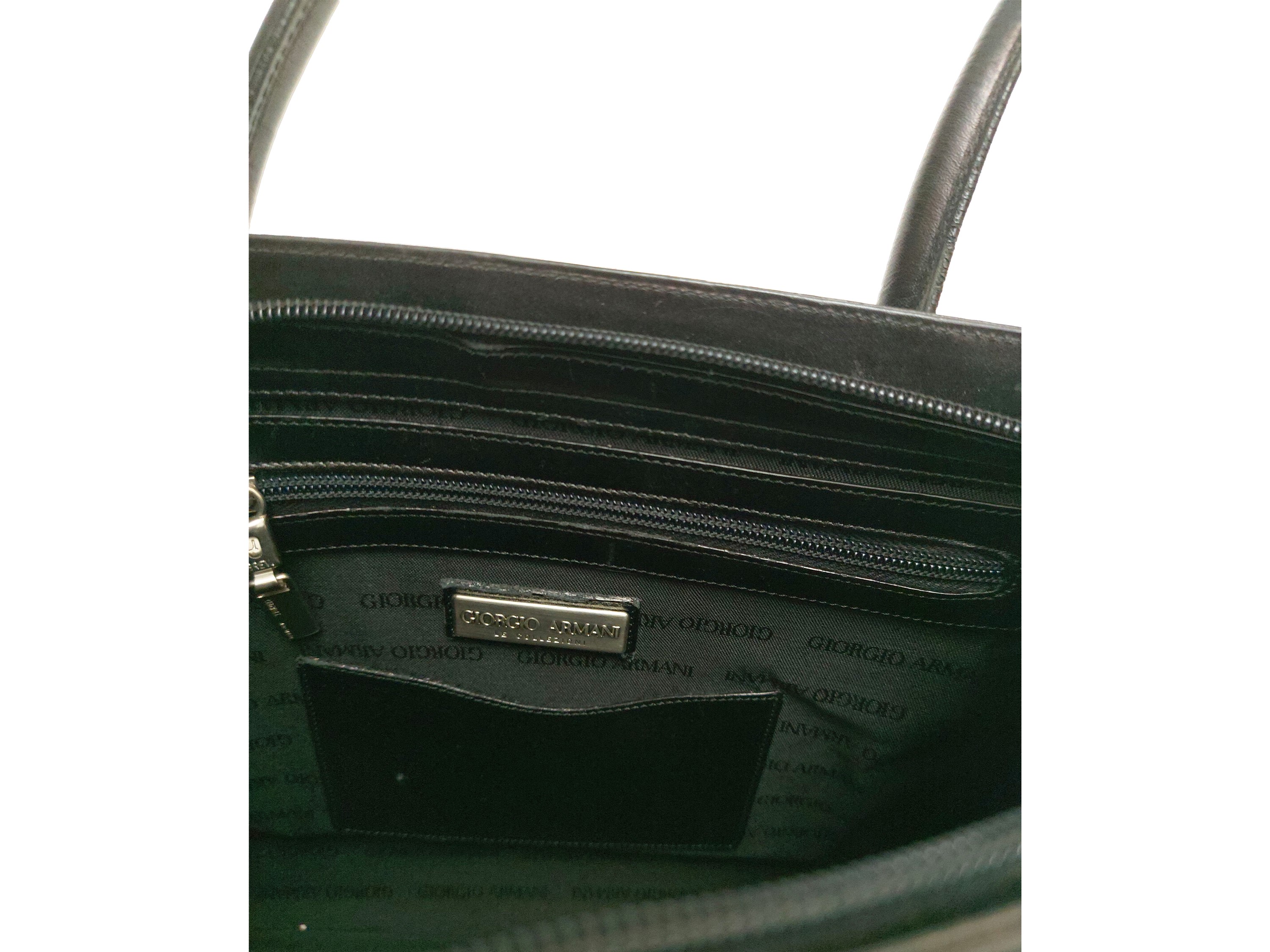 Giorgio Armani, Borsa a spalla in pelle nera con chiusura a zip