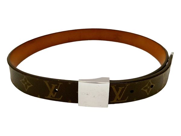 Louis Vuitton - Monogram leather belt