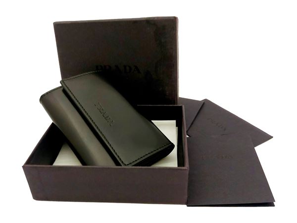 Prada - Black Saffiano leather keychain