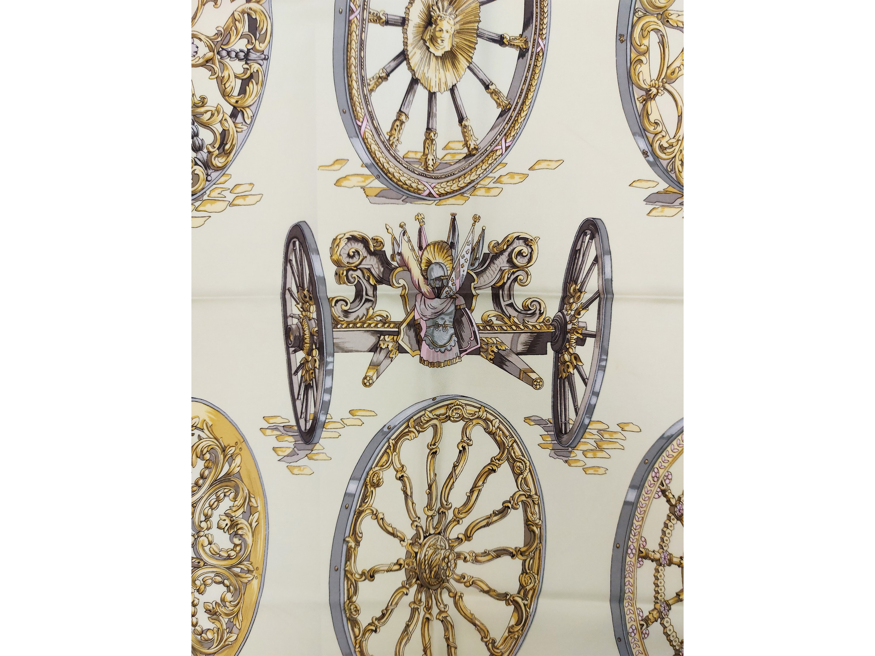 Hermès - Foulard in Seta "les Roues De Canon"